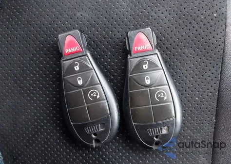 2013 Jeep Grand Cherokee Laredo Trailhawk z USA, uszkodzony, nr VIN 1C4RJFAT9DC591384